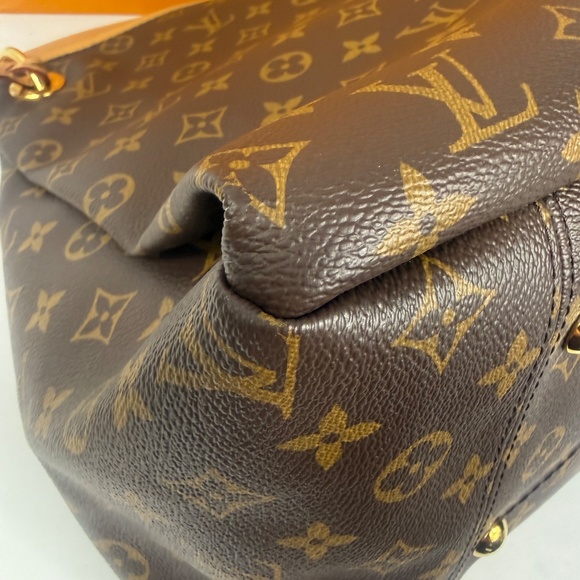 LV Monogram Artsy MM - Picture 15 of 16